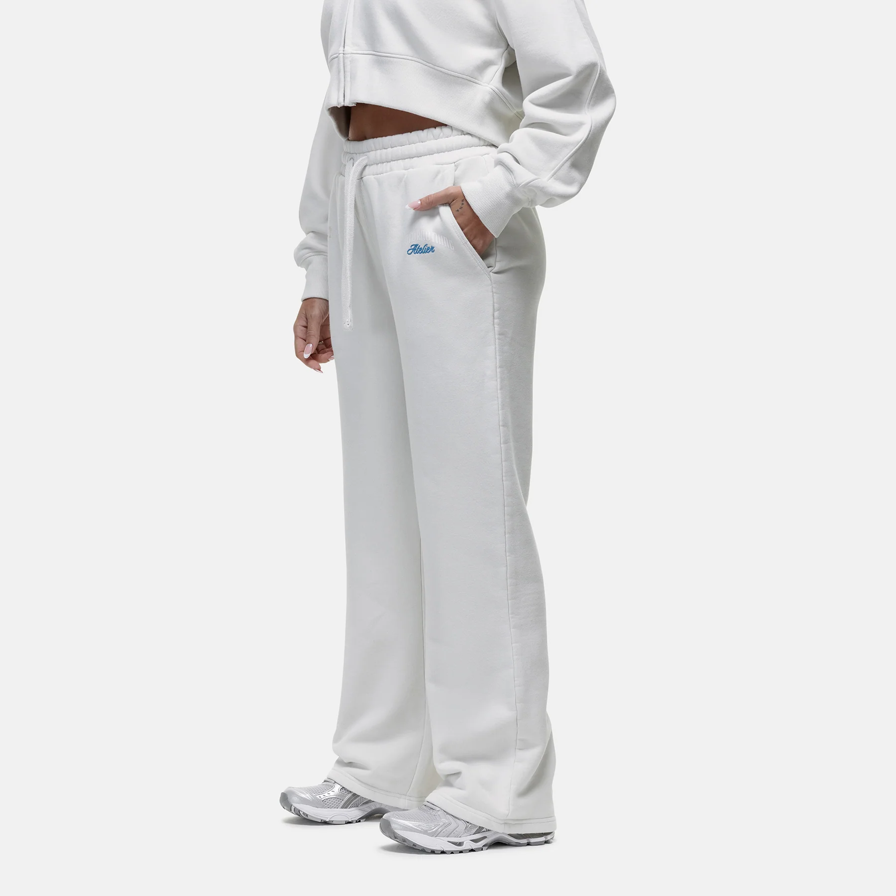 Antiquity Vintage White Baggy Jogger - Image 2