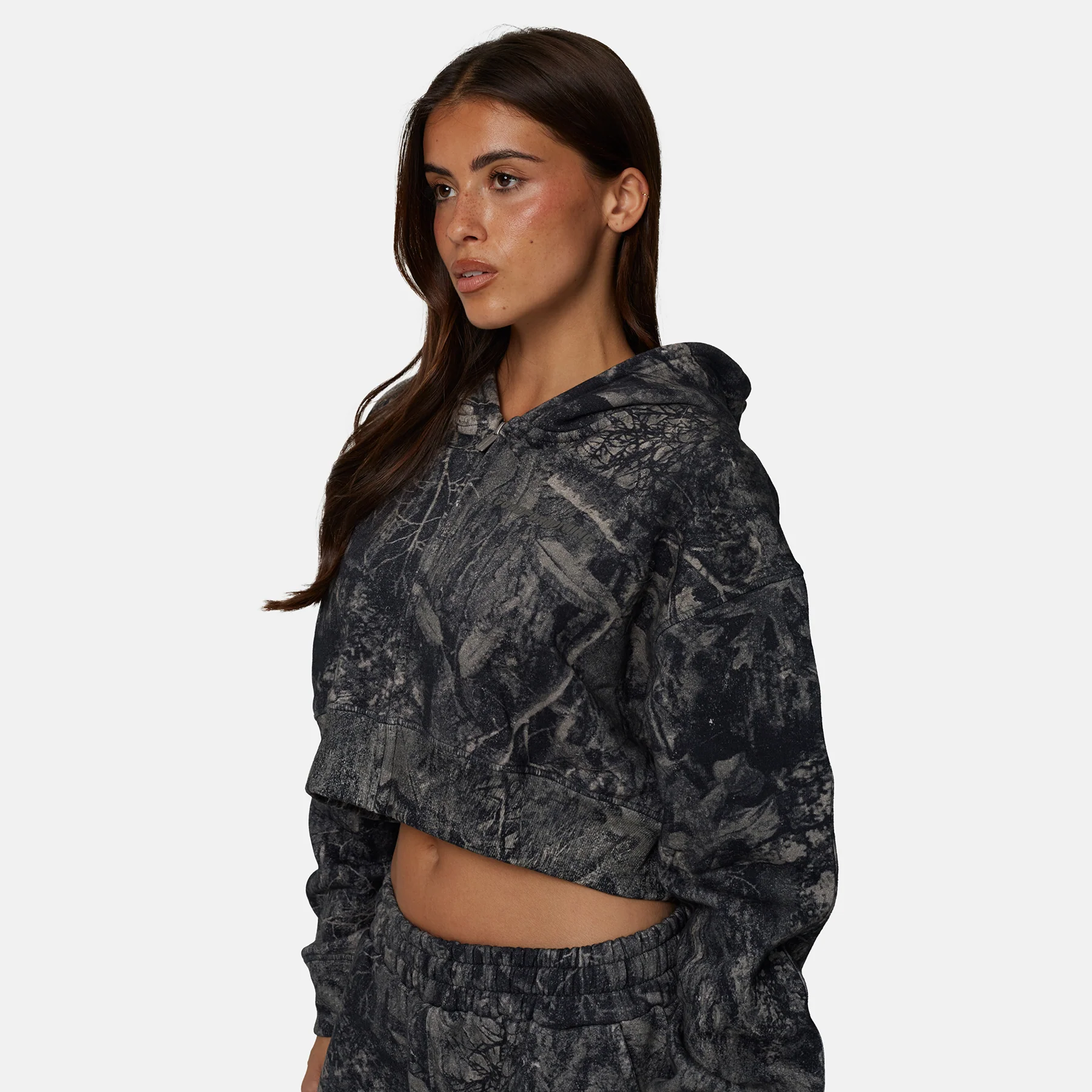 Woodland Camo Black Crop Zip Hoodie - Image 3