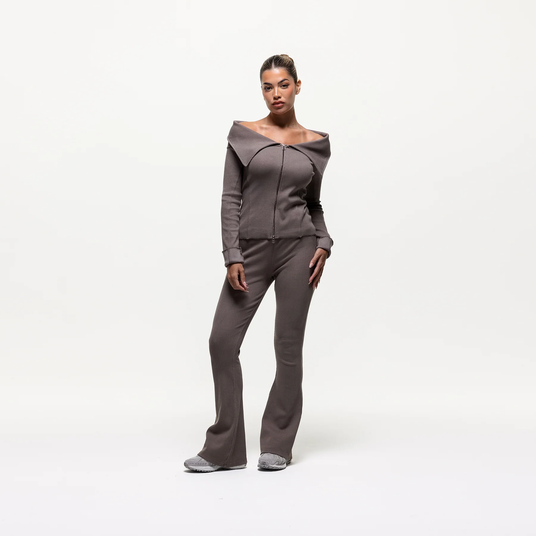 Ridge Taupe Flared Legging - Image 4