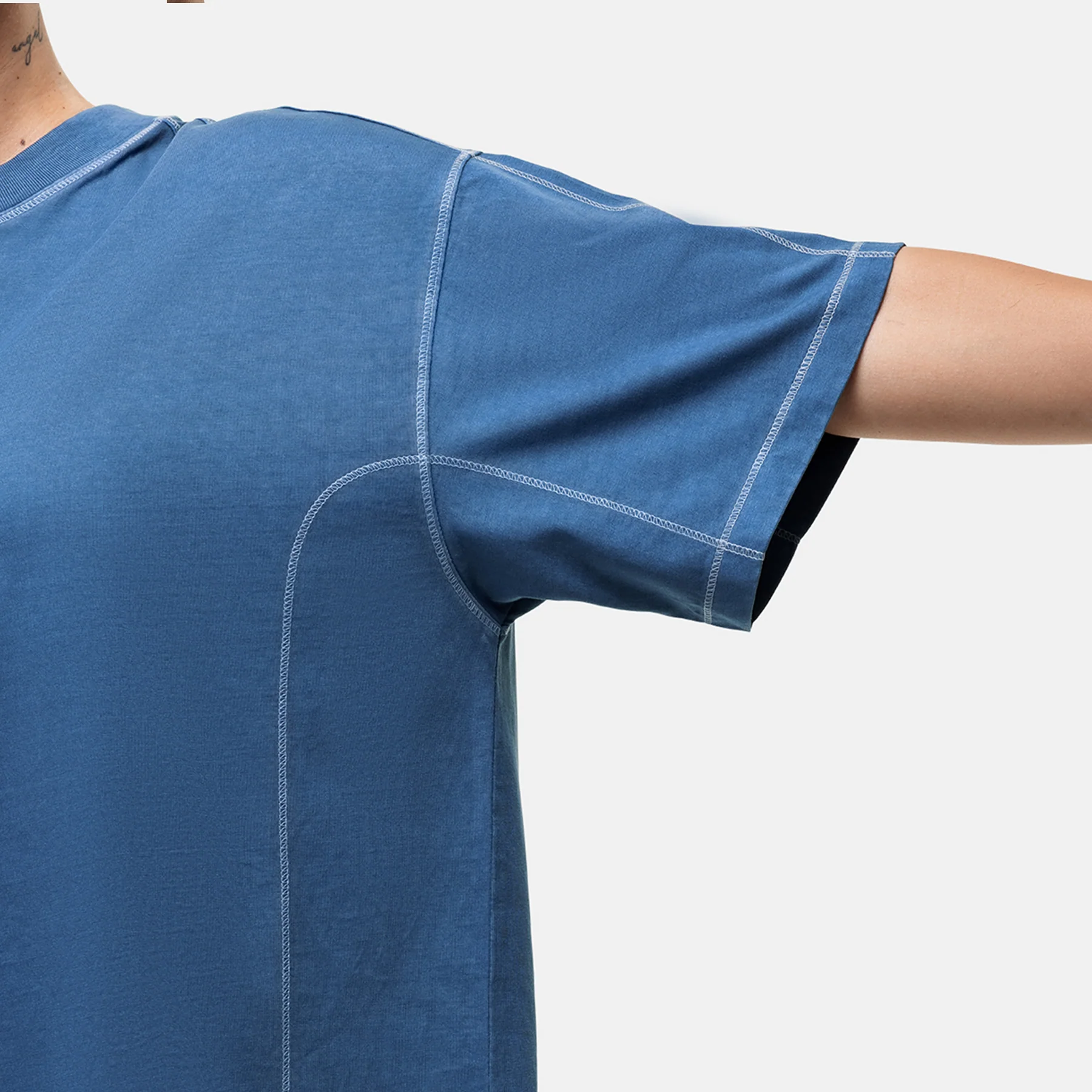 Overlock Washed Blue T-shirt - Image 4